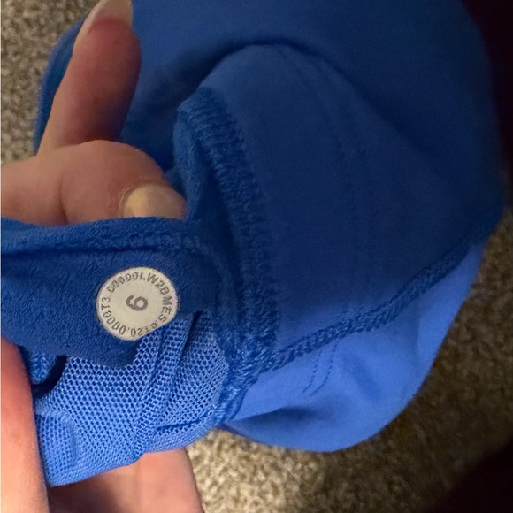 Lululemon free to be sports bra size 6. - Picture 3 of 3